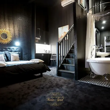 Les Secrets De Marie-astrid, Apartment *